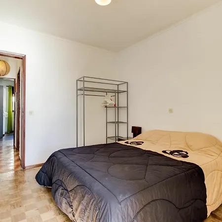 Sleeps 4 Wifi Apartmán